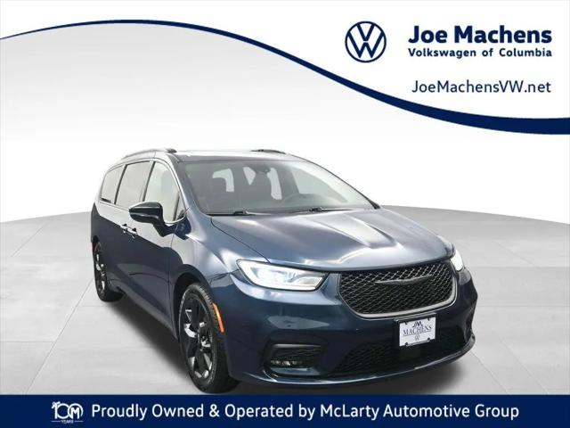 2025 Chrysler Pacifica Limited for sale in Columbia, MO
