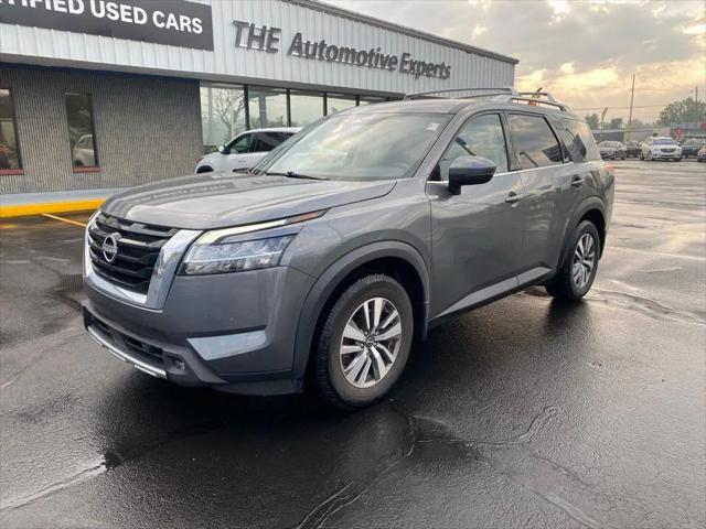 2022 Nissan Pathfinder SL 4WD for sale in Muskegon, MI