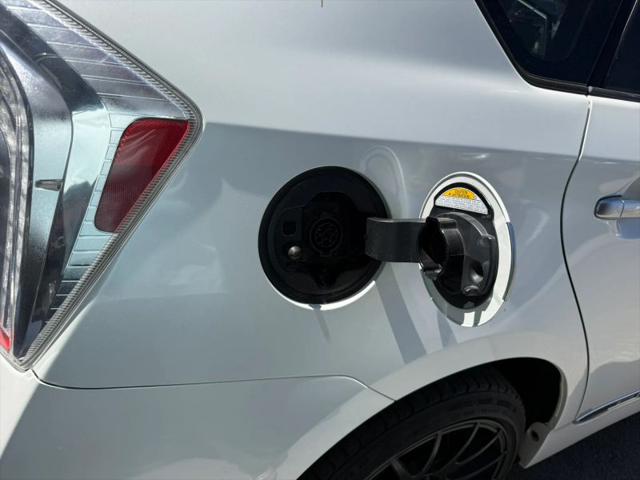 2013 Toyota Prius Plug-In Base