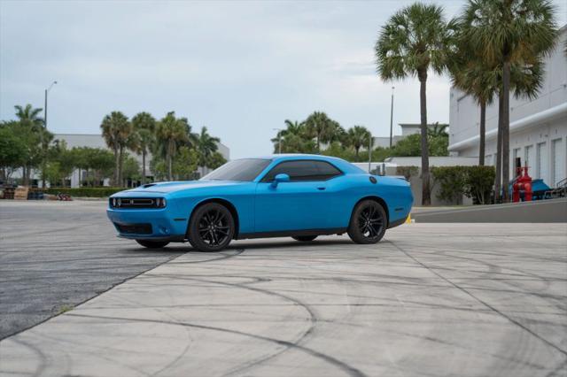 2018 Dodge Challenger SXT Plus