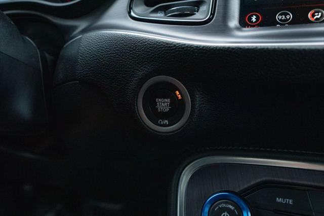 2018 Dodge Challenger SXT Plus