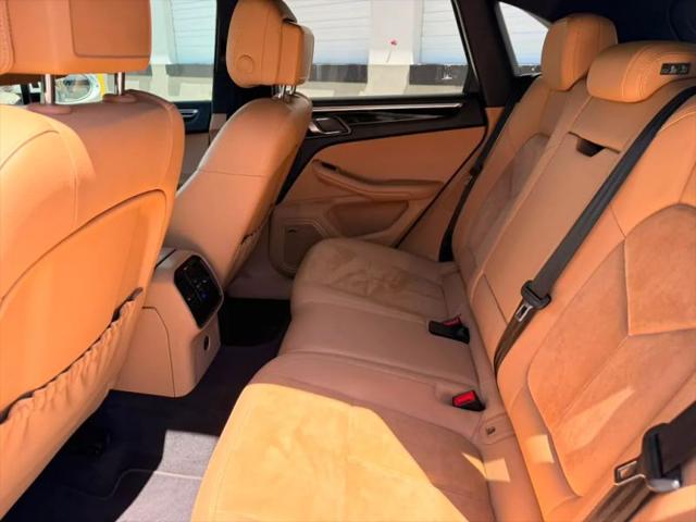 2018 Porsche Macan Base