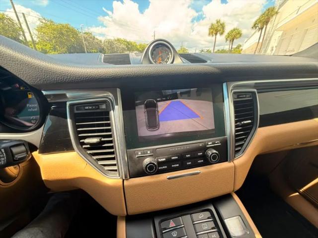 2018 Porsche Macan Base