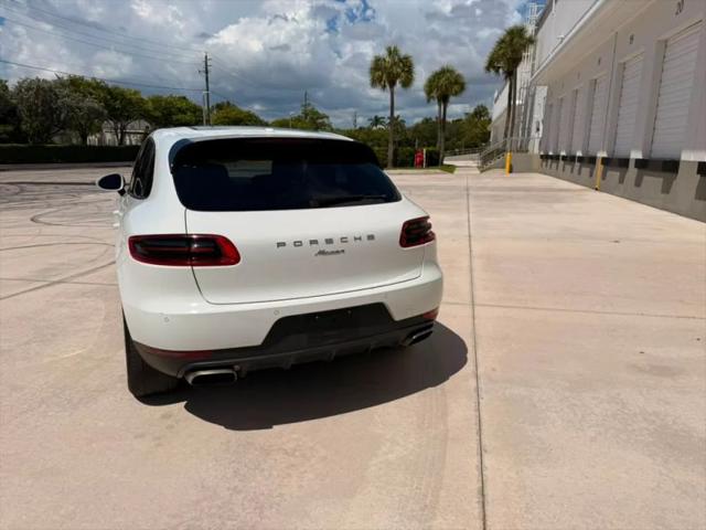 2018 Porsche Macan Base