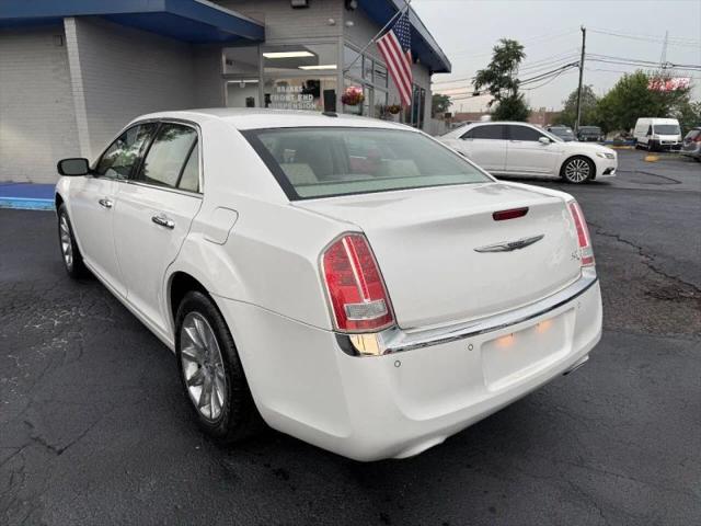 2011 Chrysler 300 300C