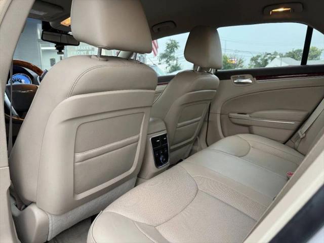 2011 Chrysler 300 300C