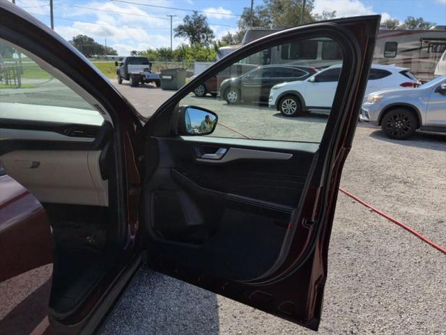 2021 Ford Escape SE