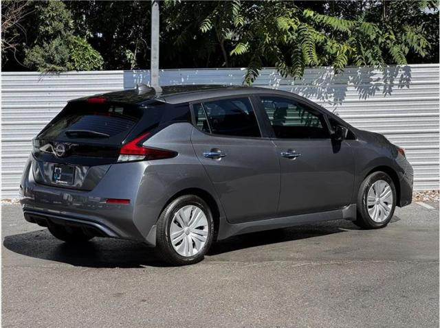 2025 Nissan LEAF S