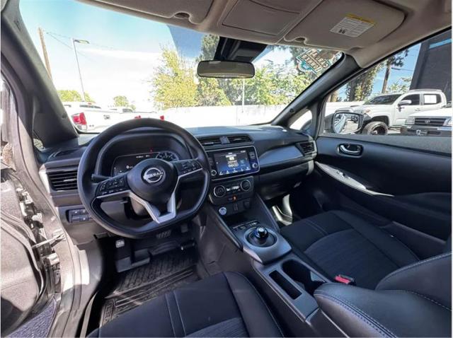2025 Nissan LEAF S