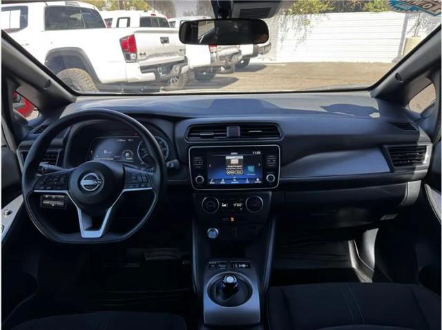 2025 Nissan LEAF S