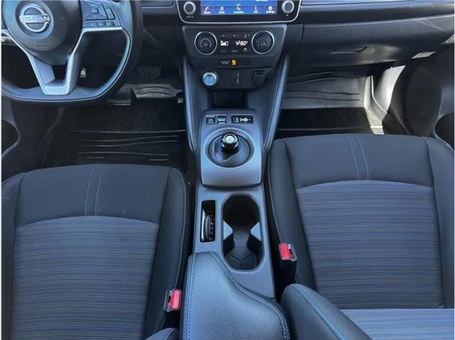 2025 Nissan LEAF S