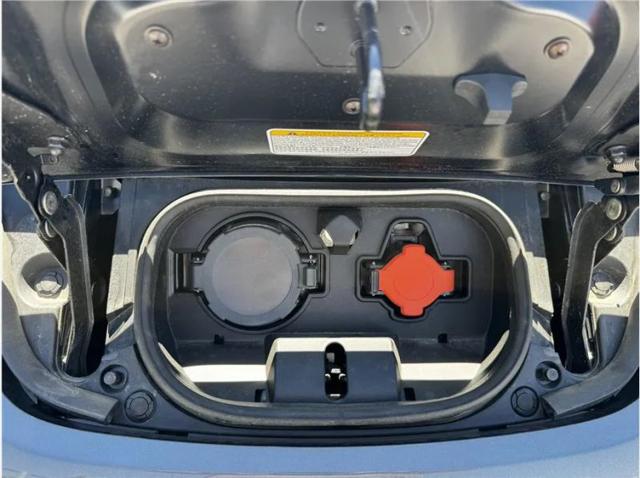 2025 Nissan LEAF S