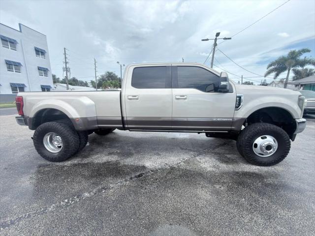 2017 Ford F-350 LARIAT