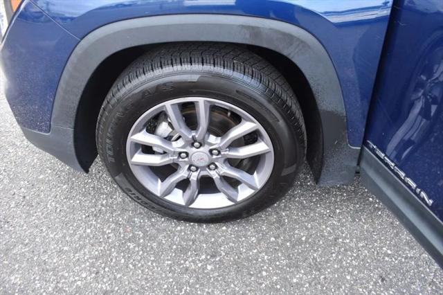2023 GMC Terrain FWD SLT
