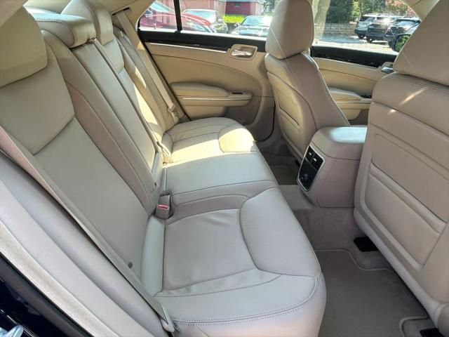 2014 Chrysler 300 300