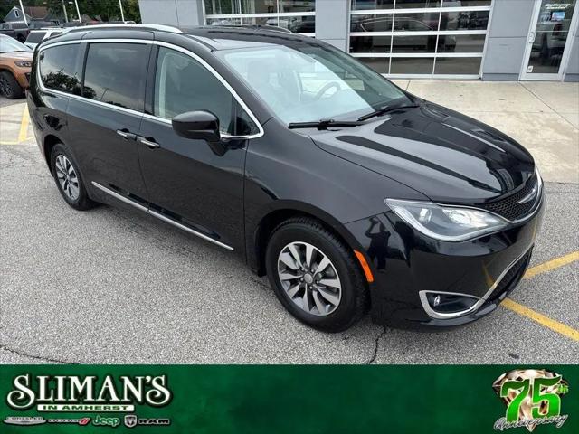2020 Chrysler Pacifica Touring L Plus for sale in Amherst, OH