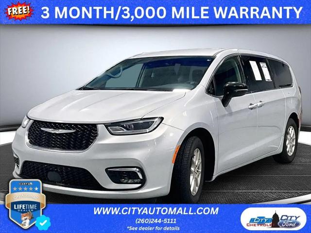 2024 Chrysler Pacifica Touring L for sale in Columbia City, IN