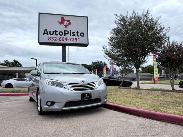 2017 Toyota Sienna Limited Premium 7 Passenger for sale in Houston, TX