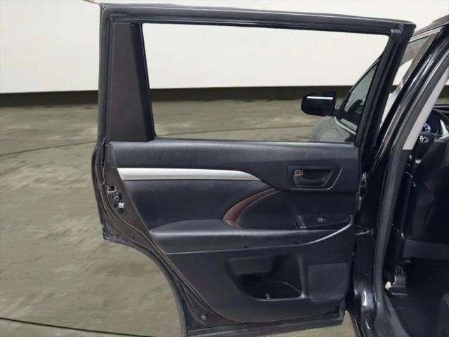 2015 Toyota Highlander LE Plus V6