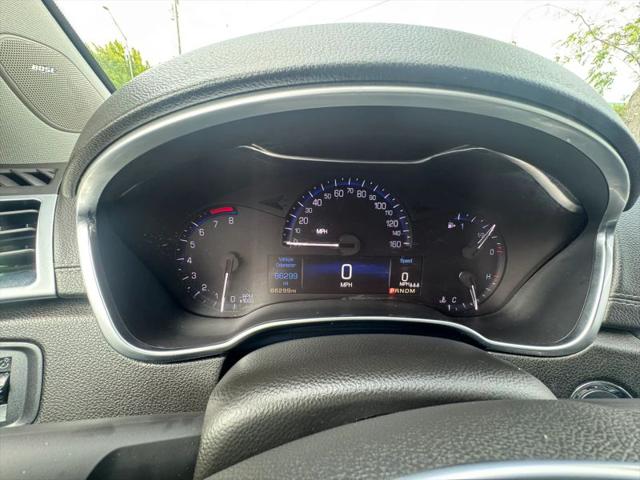 2015 Cadillac SRX Standard