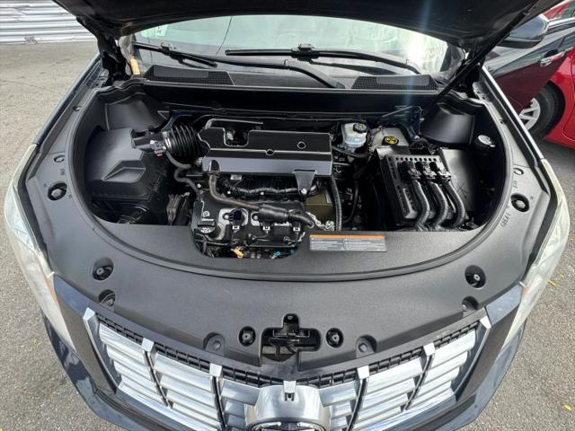 2015 Cadillac SRX Standard