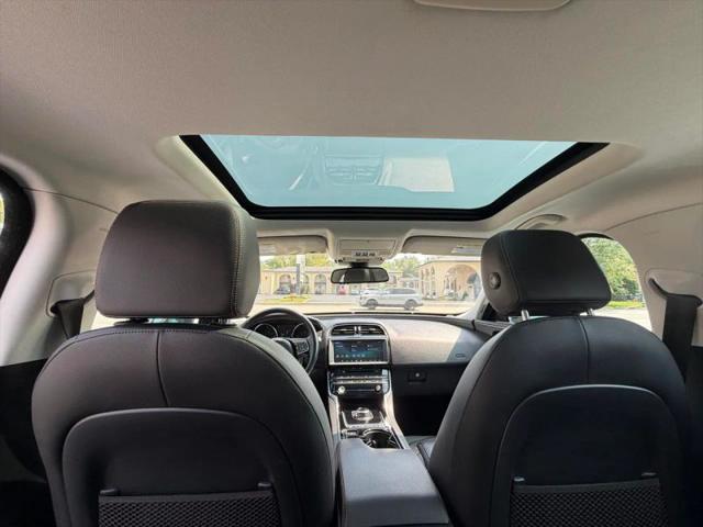 2017 Jaguar XE 25t Prestige