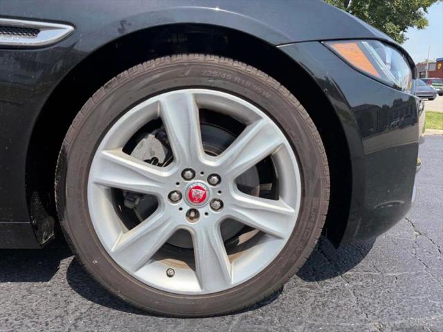 2017 Jaguar XE 25t Prestige