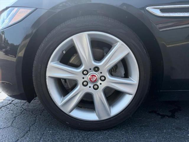 2017 Jaguar XE 25t Prestige