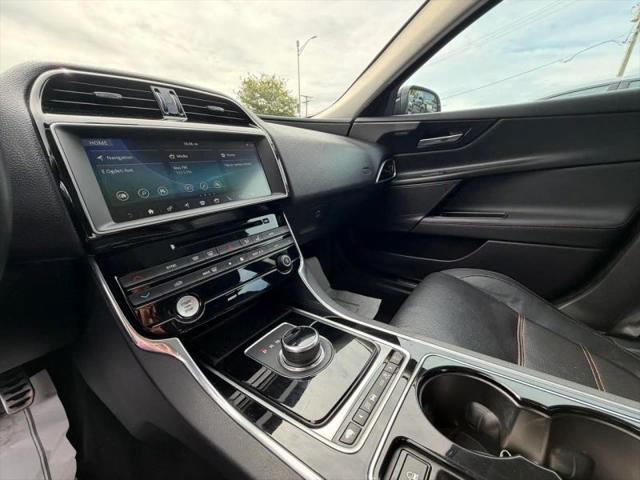 2017 Jaguar XE 25t Prestige