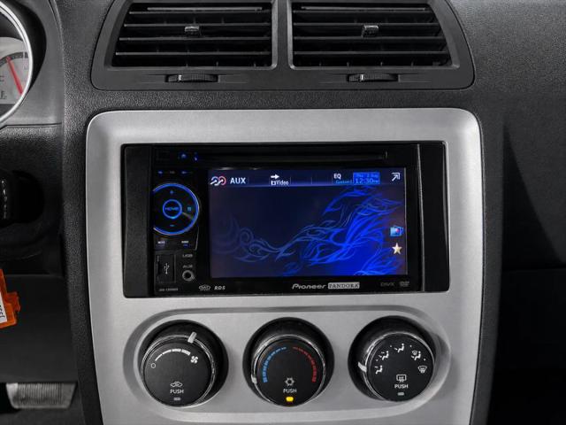2009 Dodge Challenger SE