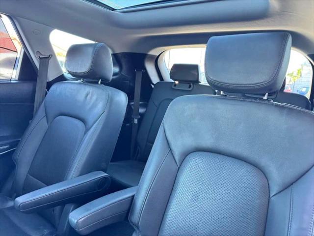 2017 Hyundai Santa Fe Limited Ultimate