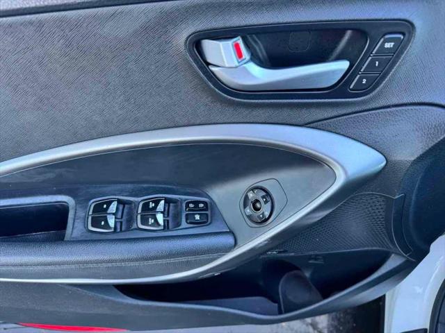2017 Hyundai Santa Fe Limited Ultimate