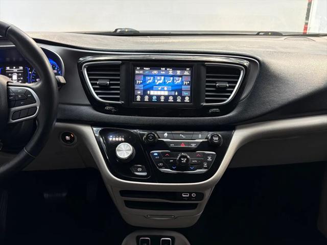 2020 Chrysler Pacifica Touring L