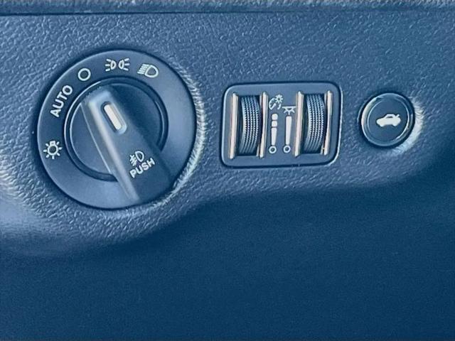 2022 Dodge Challenger SXT AWD
