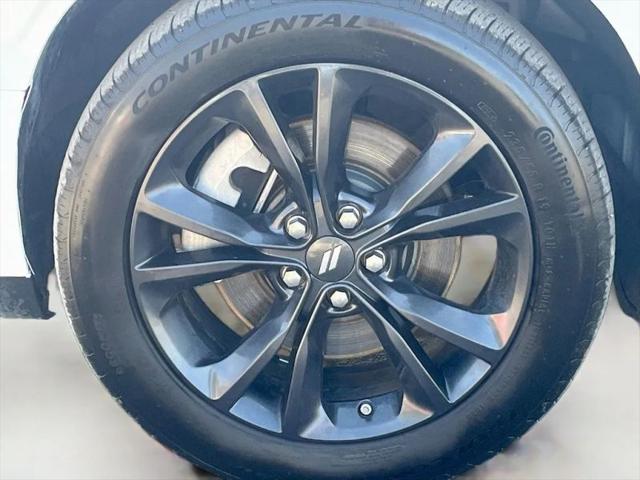 2022 Dodge Challenger SXT AWD