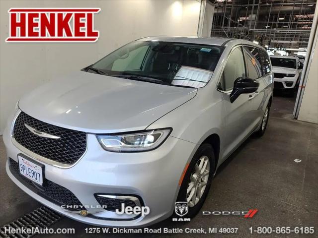 2024 Chrysler Pacifica Touring L for sale in Battle Creek, MI