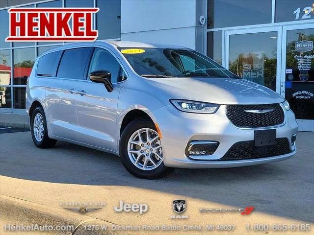 2024 Chrysler Pacifica Touring L for sale in Battle Creek, MI