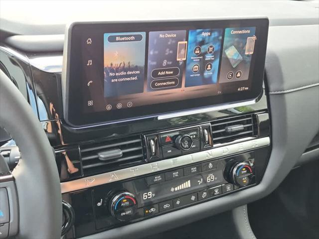 2026 Nissan Pathfinder SL