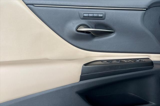 2020 Lexus ES 300h 300h