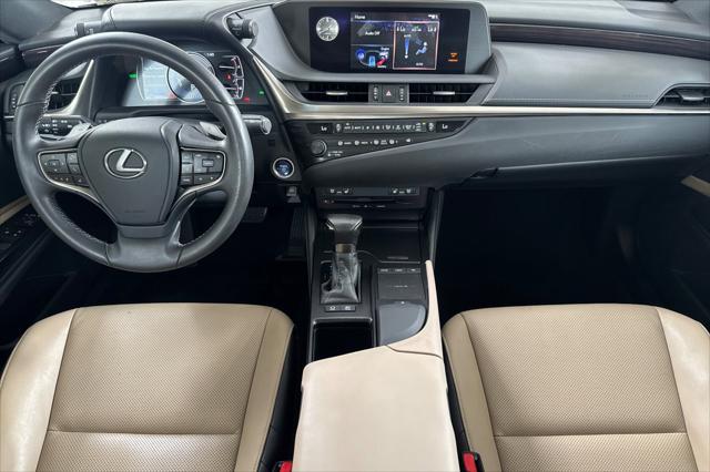 2020 Lexus ES 300h 300h