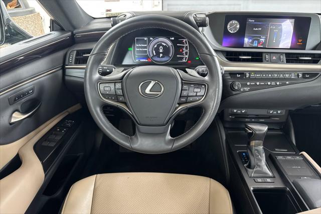 2020 Lexus ES 300h 300h