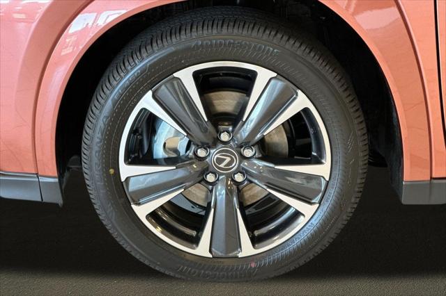 2026 Lexus 300 Premium