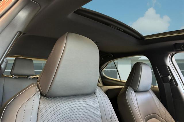 2026 Lexus 300 Premium