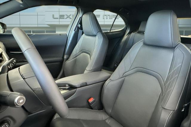 2026 Lexus 300 Premium