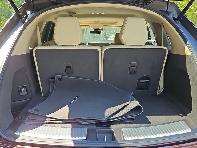 2017 Acura MDX w/Technology Package