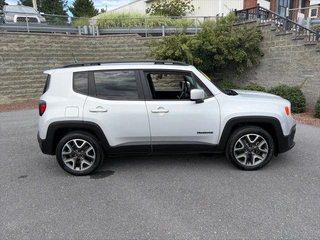 2018 Jeep Renegade Latitude FWD 2018 Jeep Renegade Latitude FWD