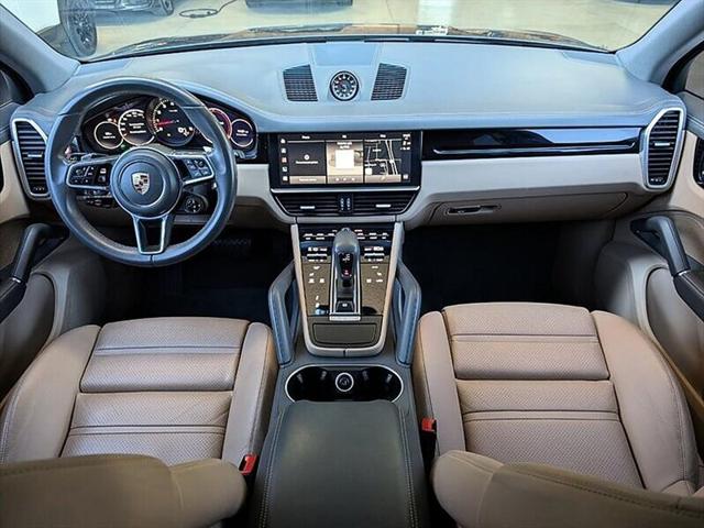 2023 Porsche Cayenne Platinum Edition