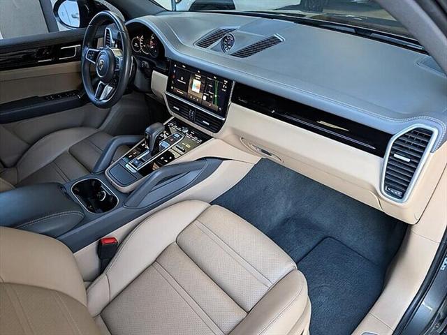 2023 Porsche Cayenne Platinum Edition
