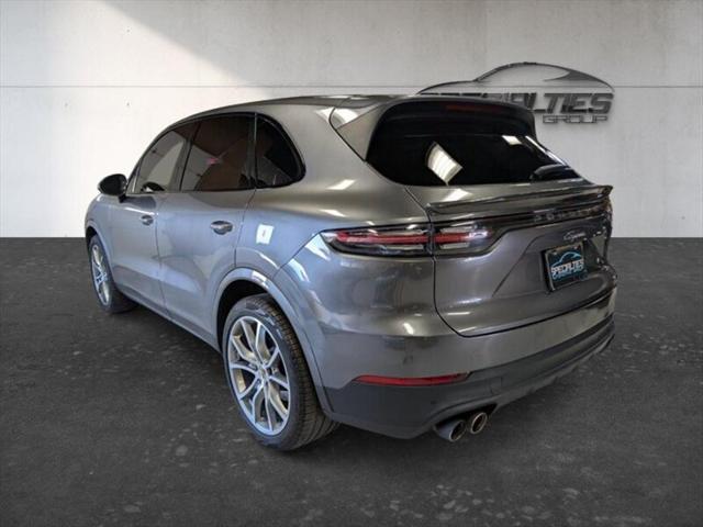 2023 Porsche Cayenne Platinum Edition