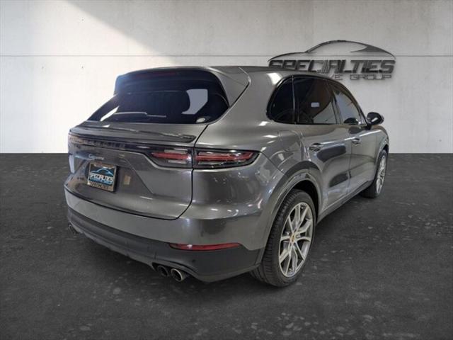 2023 Porsche Cayenne Platinum Edition